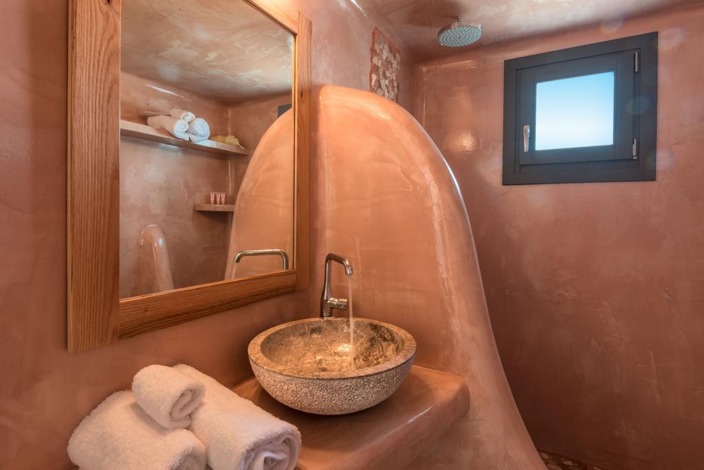 Aspronisi Luxury Villa With Caldera View Megalochori  Quarto foto