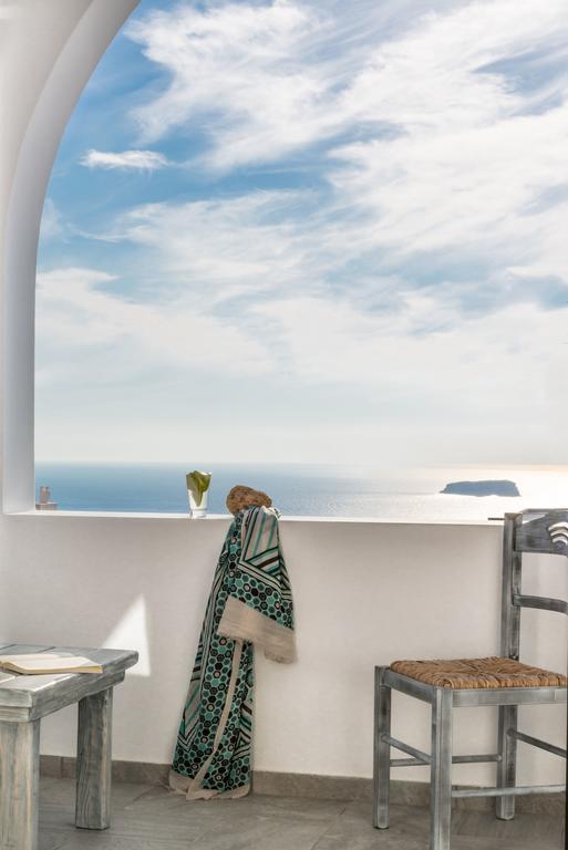 Aspronisi Luxury Villa With Caldera View Megalochori  Quarto foto