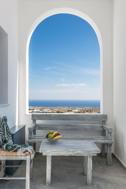 Aspronisi Luxury Villa With Caldera View Megalochori  Quarto foto